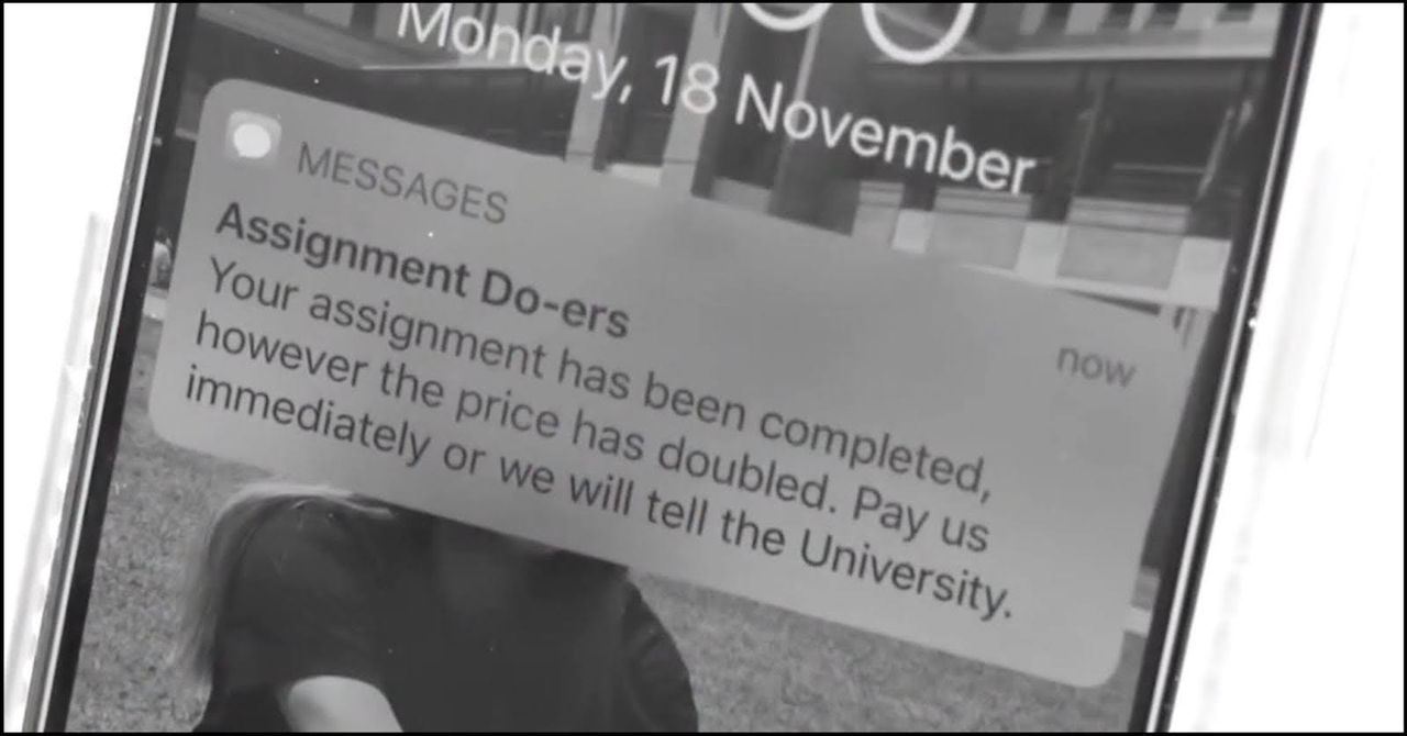 Figure 2. Capture d’écran d’une vidéo publiée par l’Université de Nouvelle-Galles du Sud, mettant en garde les étudiantes et étudiants contre certaines conséquences possibles liées à l’utilisation de services de surveillance ou de tutorat en zone grise. (Source : University of New South Wales via YouTube)